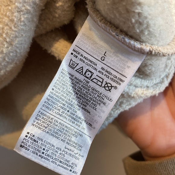 ON Beige 1/4 Zip Boxy Fit - Picture 5 of 8